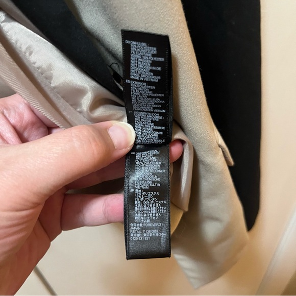 Beige & Black Forever 21 Blazer with Pockets & 1 Button, Size 3X - Picture 6 of 9